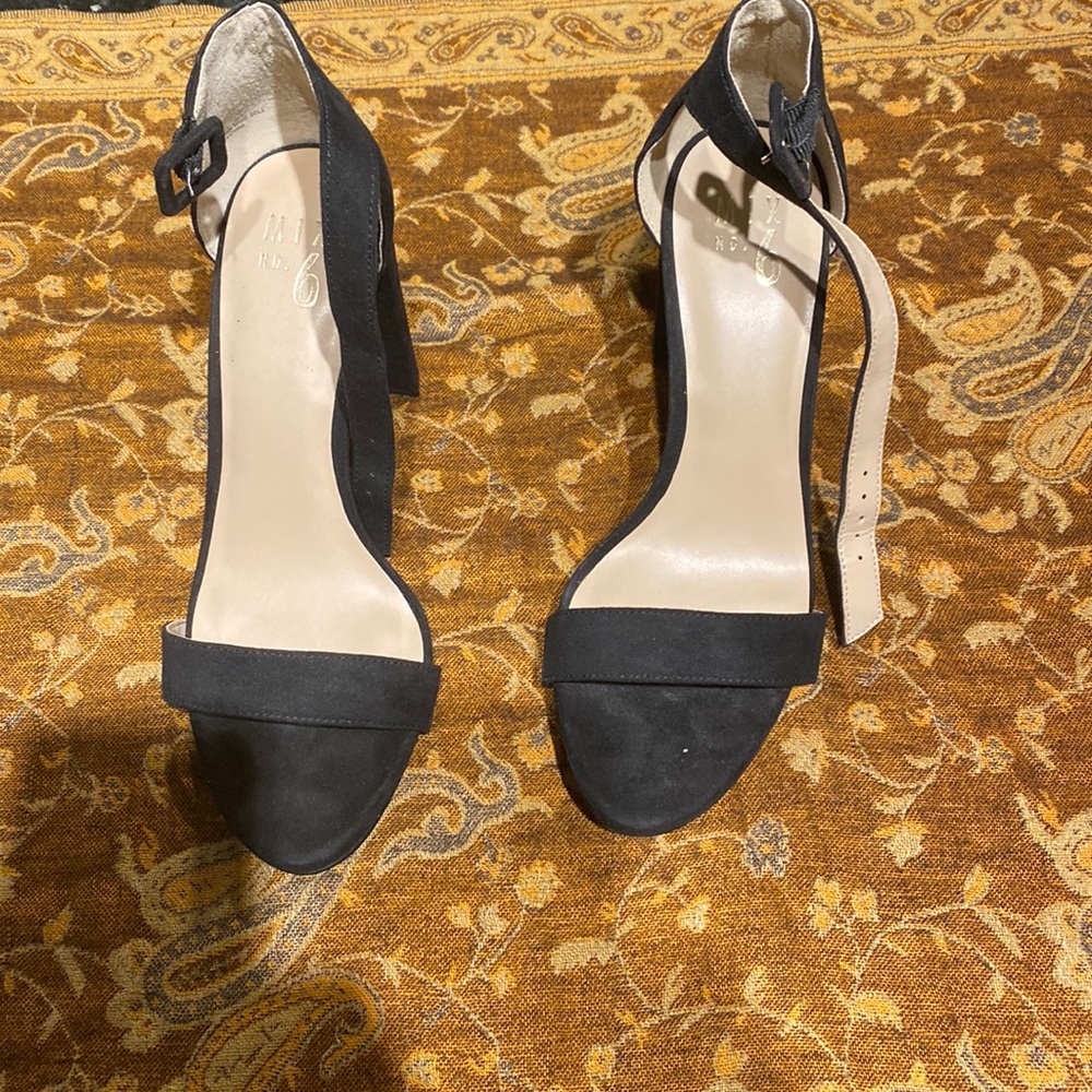 Mix No 6 black sandal.